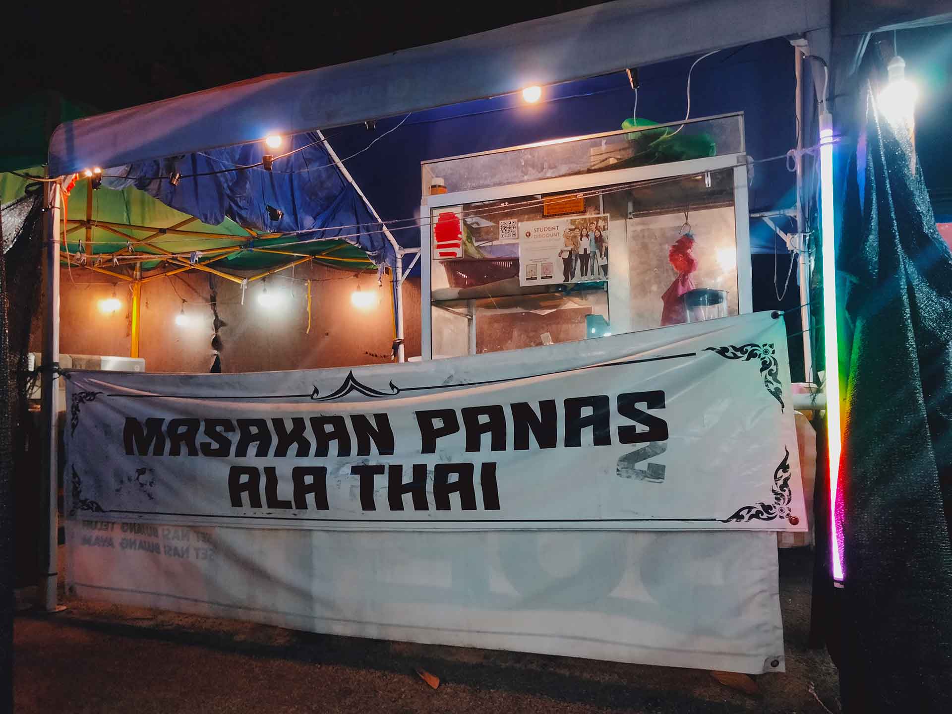 Gerai Masakan Panas Ala Thai